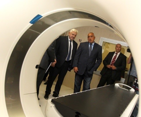 Министър председателят Бойко Борисов и министърът на здравеопазването Петър Москов посетиха СБАЛ по онкология ЕООД - София